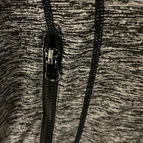 Lululemon Define Jacket - Picture 7 of 9